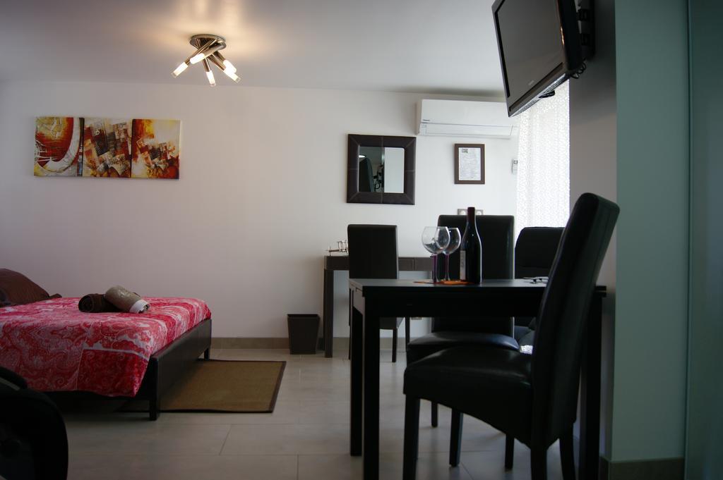 Studio d'hôtes Villa Castelnau Esterno foto